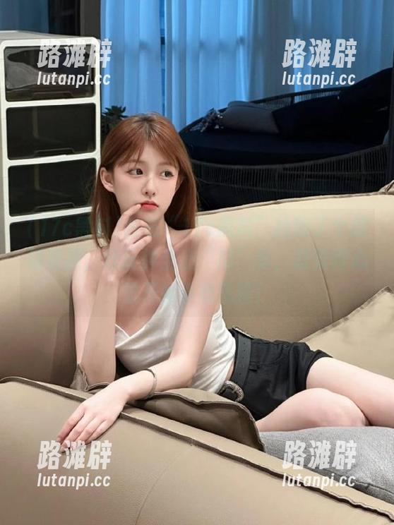 我在“17c黑料”捡到了个超级资源，分分钟坐上“瓜”车，总觉得心里开始小鹿乱撞！