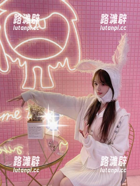 17吃瓜官网，视频更新了，咖啡都喷了，慢慢看！