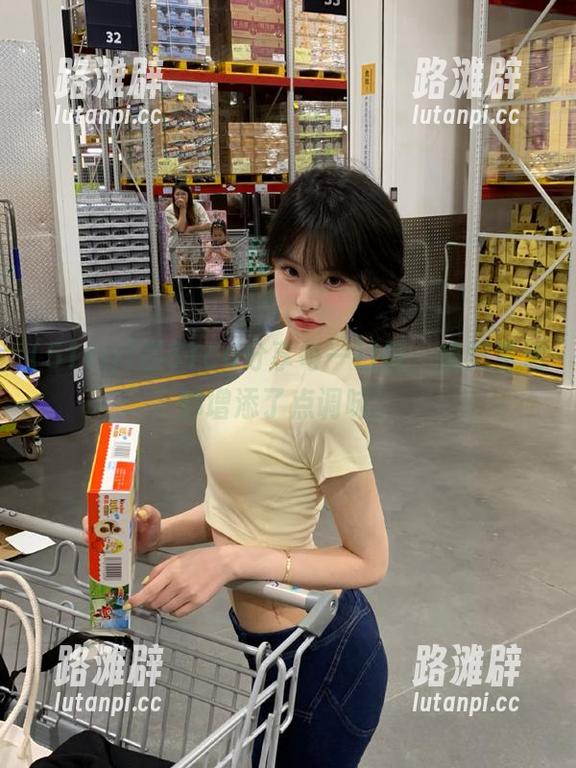 在51cg分享每一口瓜，感觉生活都增添了点调味。