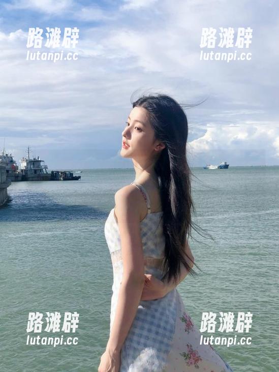 抢占沙发！51今日吃瓜里面的链接简直是一场追逐，让我心脏狂跳不止。