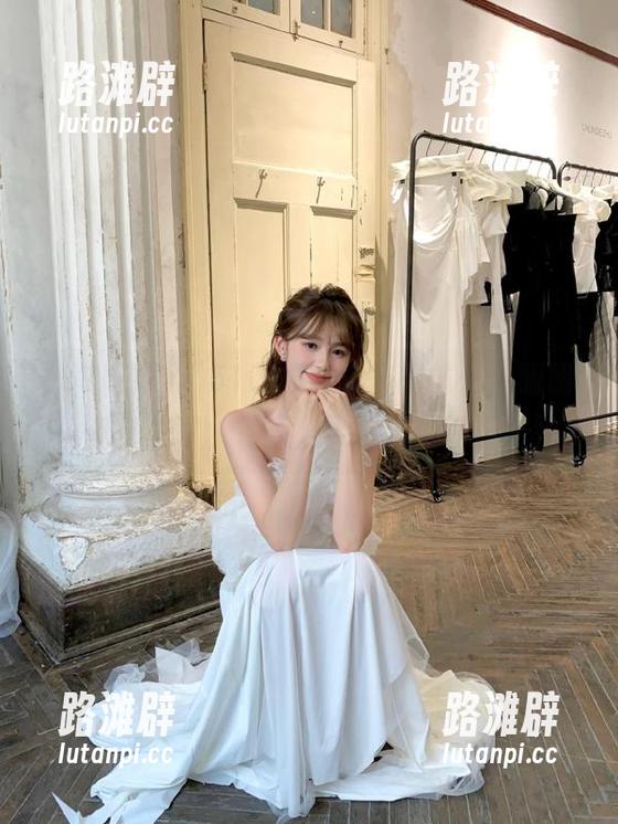 “51吃瓜”发布的帖子，眼睛都放光了，简直快要溢出屏幕了！