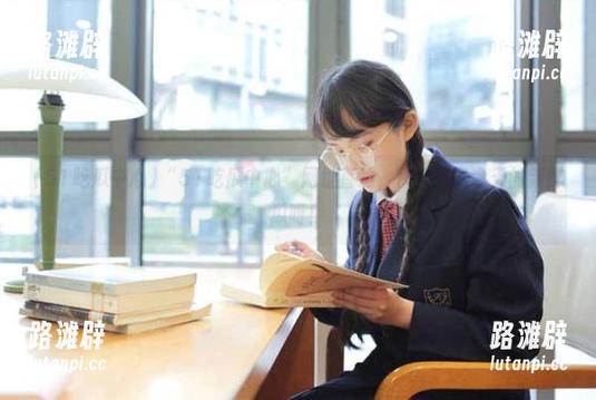 51吃瓜中心 “51吃瓜中心”网址直达,快来瞧瞧今天的新鲜瓜呀!