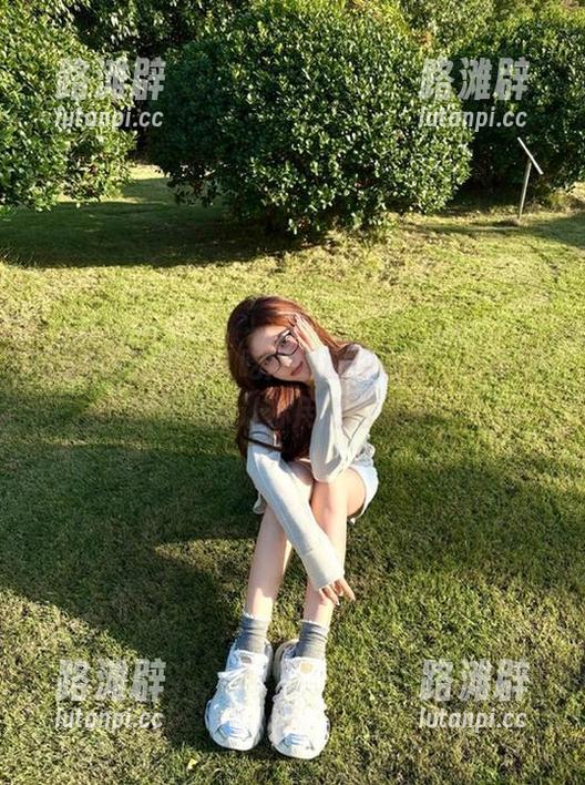51吃瓜网邀你观看，这些校园瞬间会让你用力拍桌子！