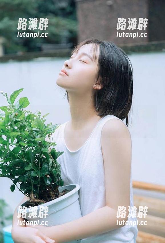 51在线吃瓜 哎呀,51在线吃瓜,资源有点儿丰富,但瓜吃多了也腻啊。
