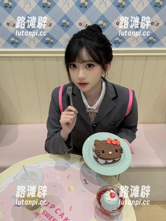 51爆料 一想到要登录51爆料网,看八卦,心里就微微一颤...意外的紧张感来自何方?