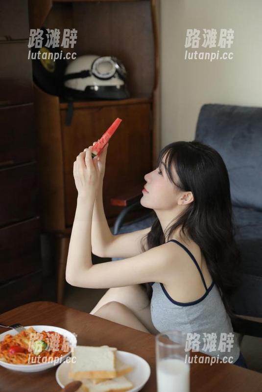 用51黑料网苹果版环游黑暗，感觉像是在深海冒险。