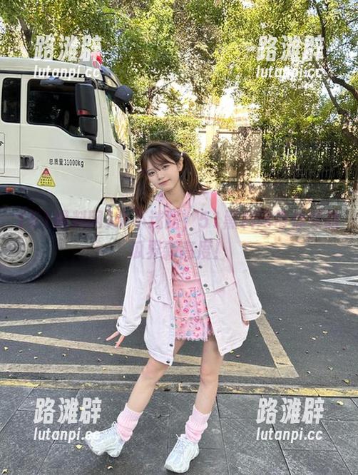 永不迷路，51黑料网带你领略瓜界新高度！