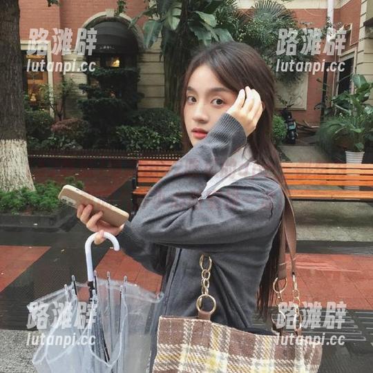 每次用52吃瓜的app，都想为我的八卦小心脏安排一波！