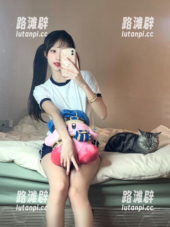 登录718吃瓜网时，我脑海里只剩下“悲惨的胡乱刷新”