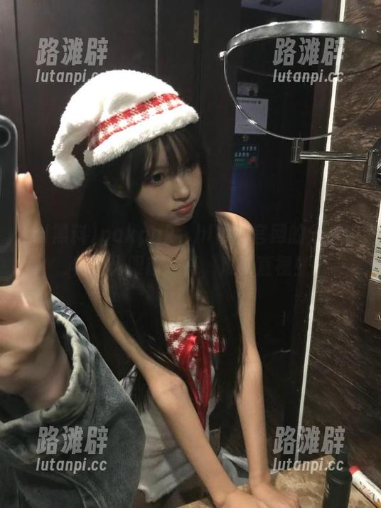 pakpak，hl黑料官网的分享内容让人眼前一亮，难以直视！
