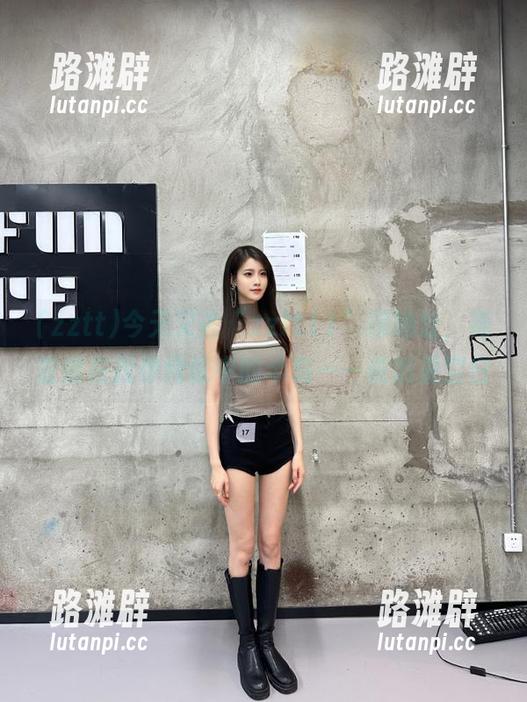 今天又去“zztt11”探地址，简直像在找寻传说中的半岛——依然是空白