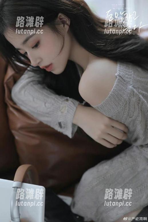五一吃瓜 在五一吃瓜苹果下载里,一口吃下的可不仅仅是瓜!