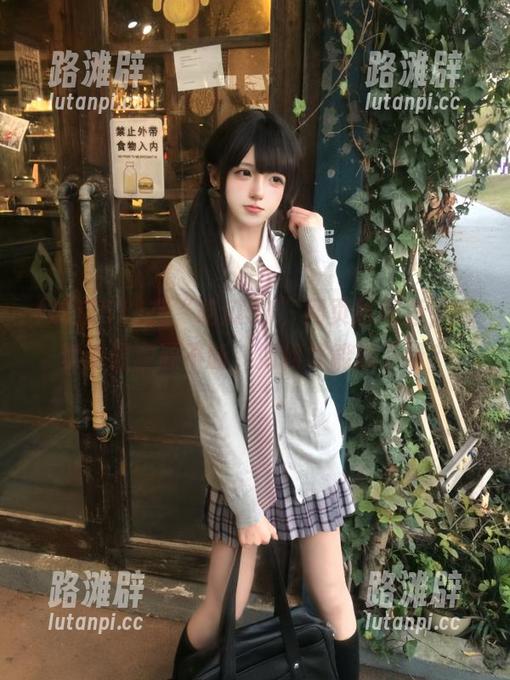在“吃瓜51”网页版闲逛，感觉资源源源不断，如何才能停下呀？