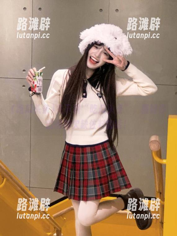先下载“吃瓜头条”，假如你的闲聊欠缺佐料的话！