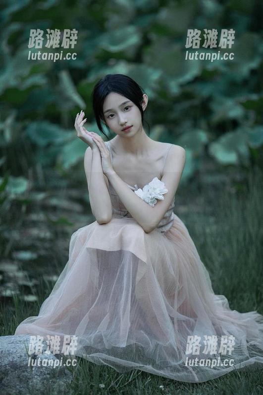 吃瓜头条 找不到的八卦链接,怀疑吃瓜头条这是在送我一条假的热搜呀。