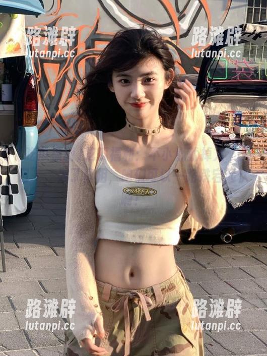 吃瓜福利：不小心就掉入“入口”，为了真相，咱们可以一路跌宕起伏啊！