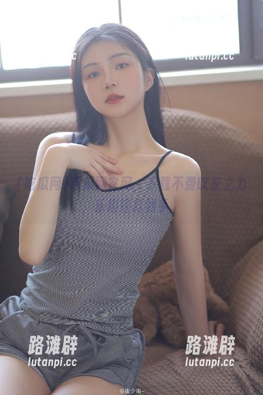 吃瓜网官网，下载不费吹灰之力，乐趣轻松到手。