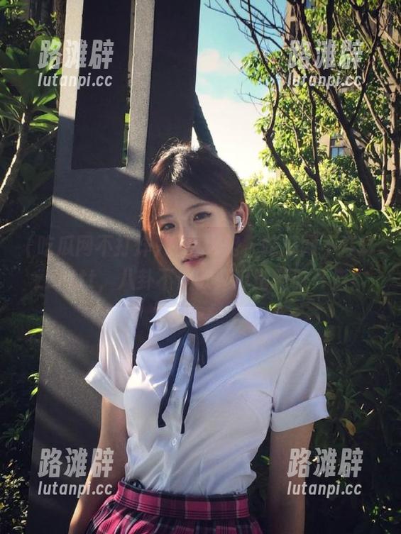 观看大势，吃瓜网不打烊zzzttt，八卦不停歇，瓜田随时开启！