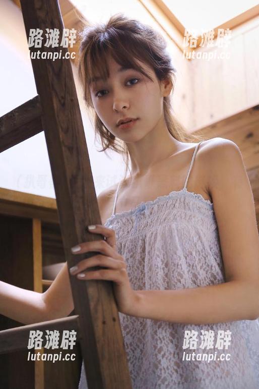 快来试试扒哥黑料的链接，有人说下载后立马变花了眼！