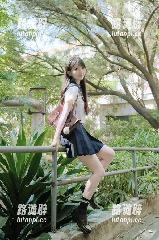 美女黑料网 登录美女黑料网,来看她们背后的“真真假假”,心里不免咯噔一下。