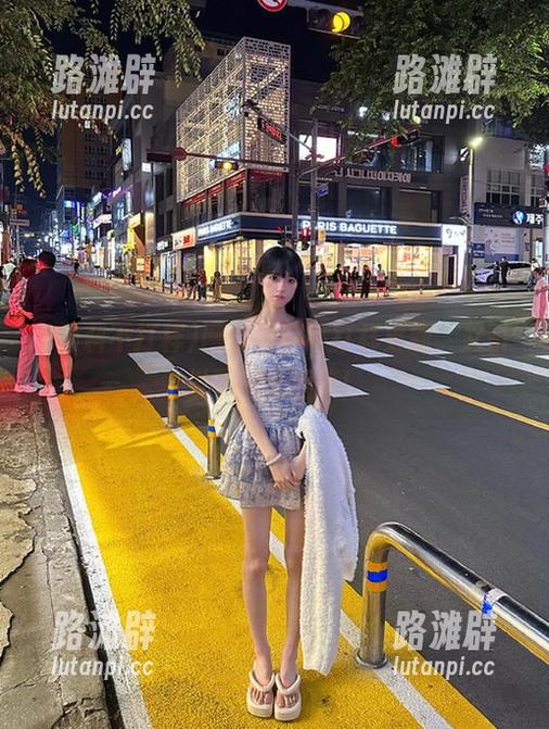网页黑料不打样更新，又引发了一轮舌战！