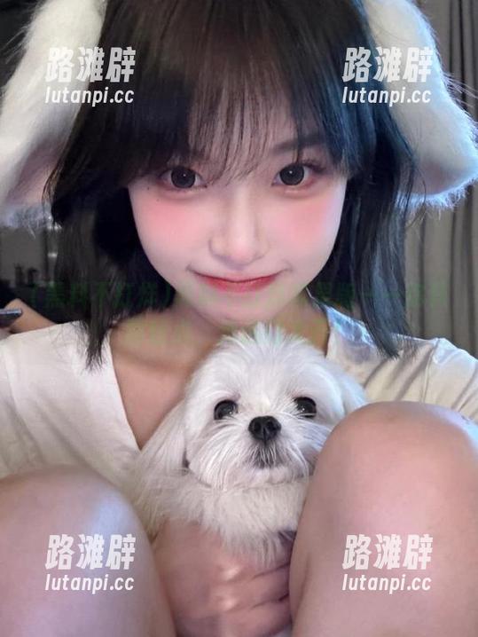 黑料不打烊苹果版——你只需轻点，传送门大开！
