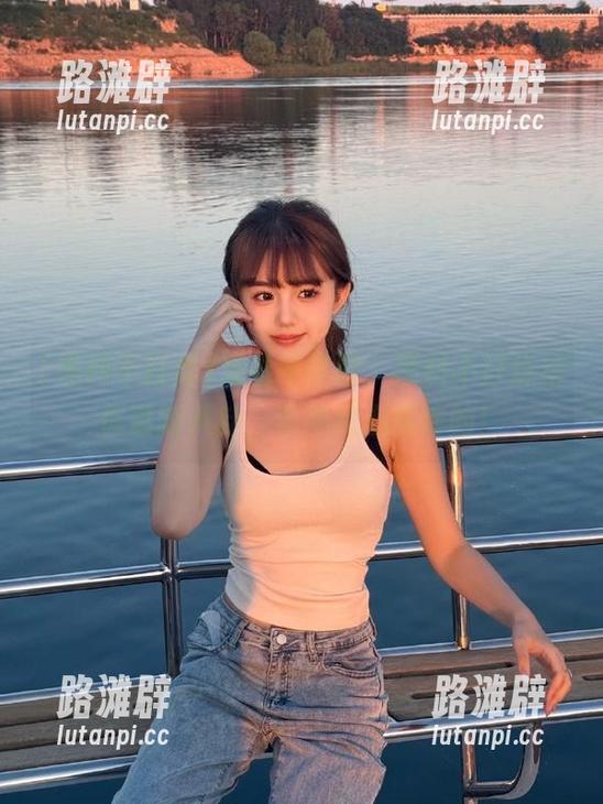 观看不停歇，黑料不打烊给你最新八卦，看得我心痒痒的！