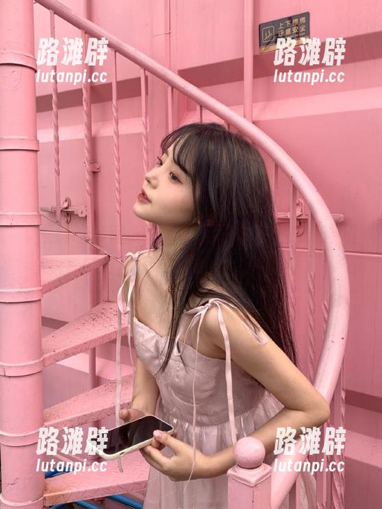 黑料吃瓜网带你导航，观看瓜市盛典，眼花缭乱的瓜！