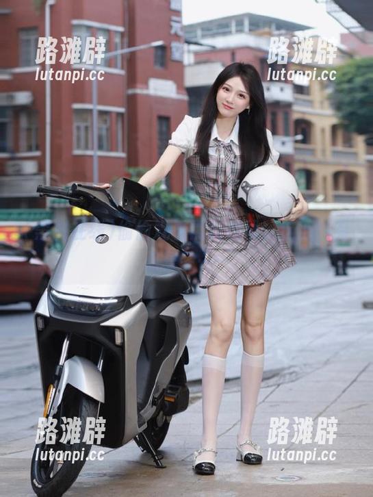 偷偷观看黑料在线，这心情有点复杂……