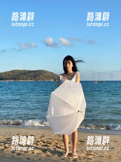 “黑料正能量hl”分享：每天都来一点奇怪的快乐