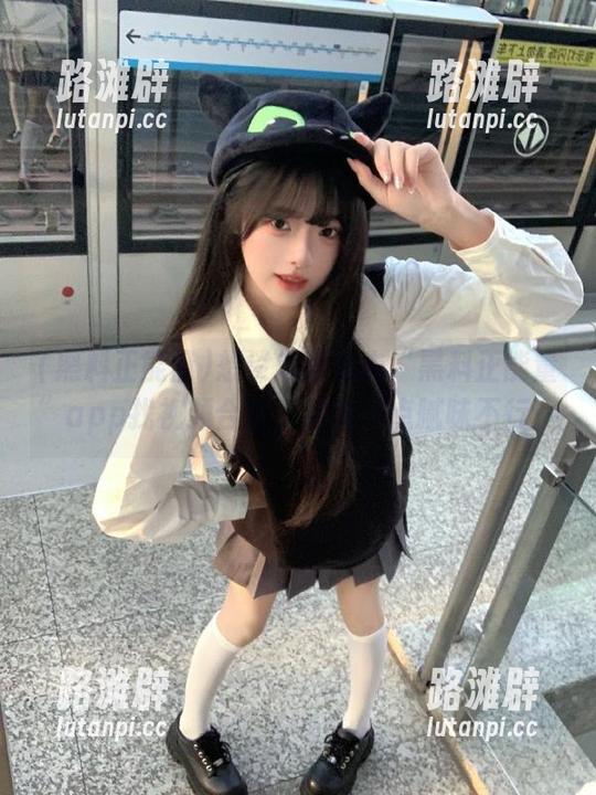 想谈恋爱也去“黑料正能量”app找视频合集，谁说一点腻味不行！