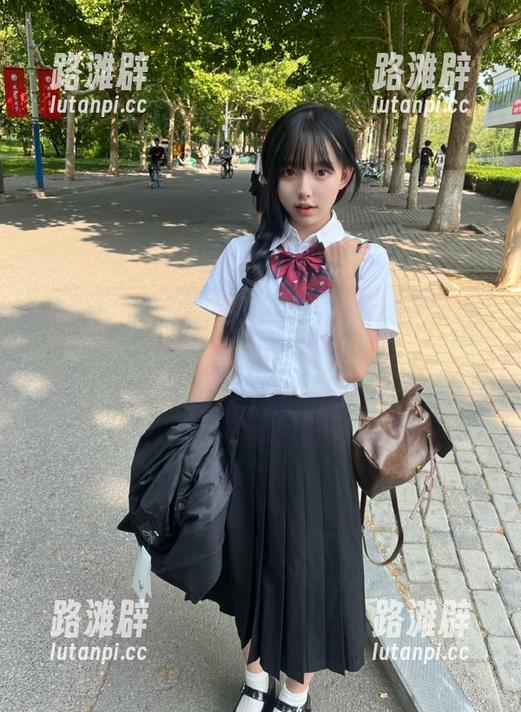 不怕迷路！下载“万篇长征黑料正能量”，让你一路吃瓜，马不停蹄！