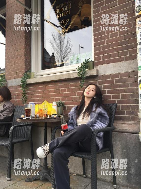 黑料正能量不打烊，首页在线放送每天小惊喜