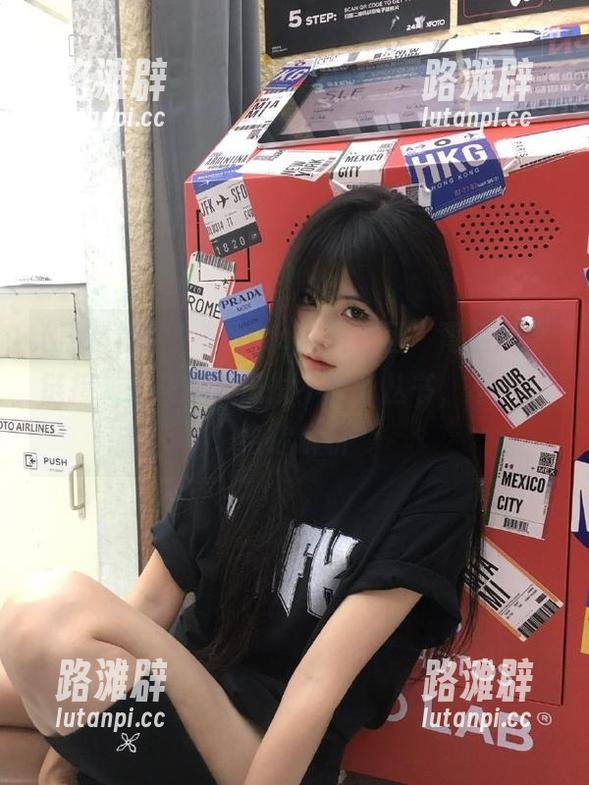 黑料社区 “xgua黑料社区”背后的“链接”是一部《瓜摸不透》丛书,不信我给你解析