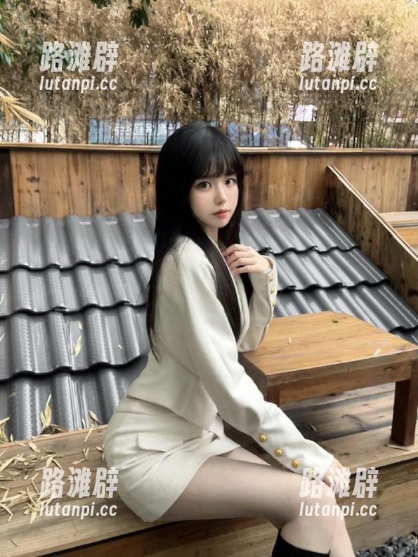 听我说，黑料社区的苹果版入口里简直有太多不可思议的瓜……就让我慢慢消化吧。