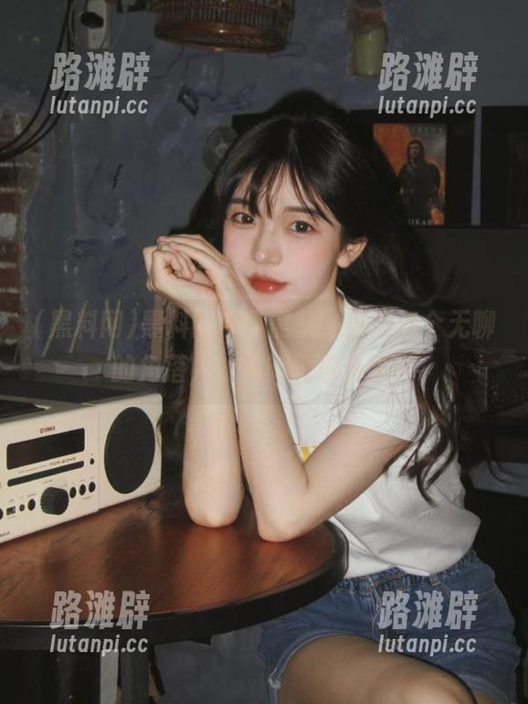 黑料网今日黑料，直达每个无聊的角落，让你的日常升温！