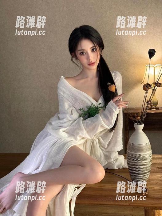 黑料网 每次刷新www.黑料网,发布的新料总让我觉得夏天的冰淇淋都不够“甜”了!