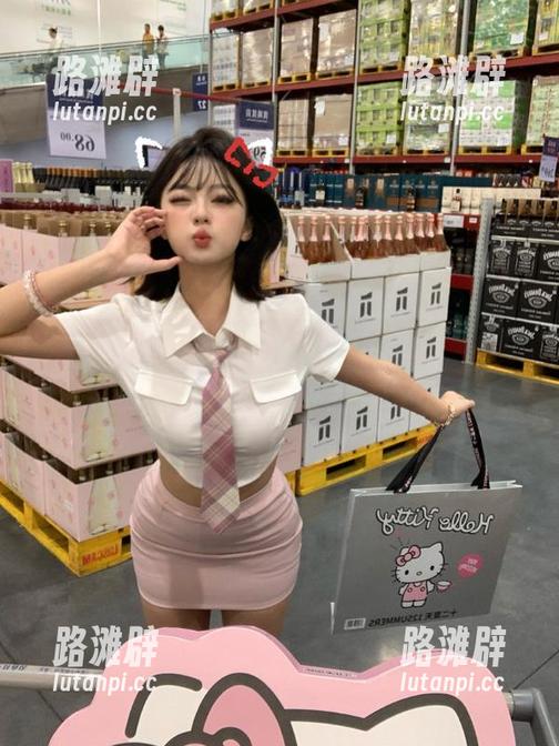 黑料网继续营业，传送门里有你我共鸣的八卦！