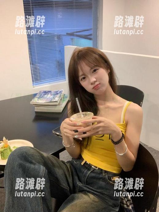 今天想上黑料网，结果地址又被我弄丢了，悲哀啊！