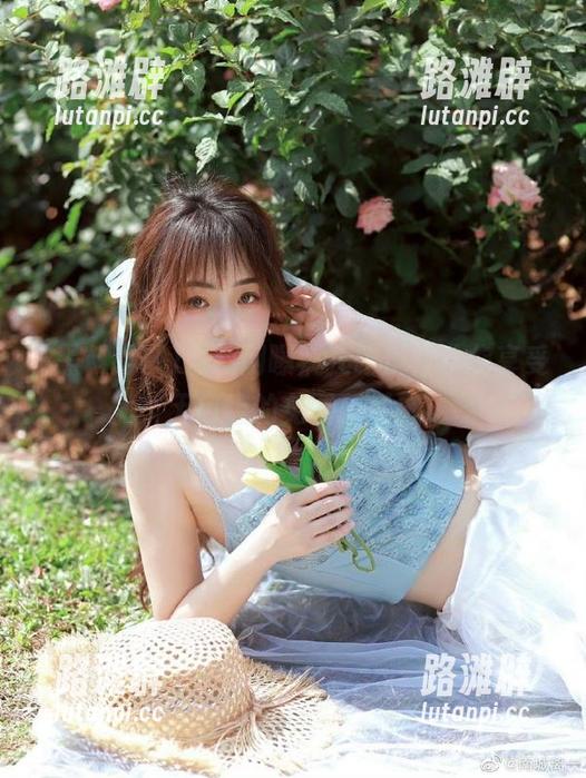 黑料网曝疯狂吃瓜，让你享受无门槛的免费荣耀！